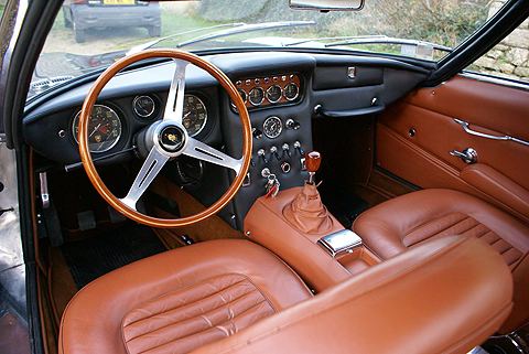 1967400GT 2 plus 2