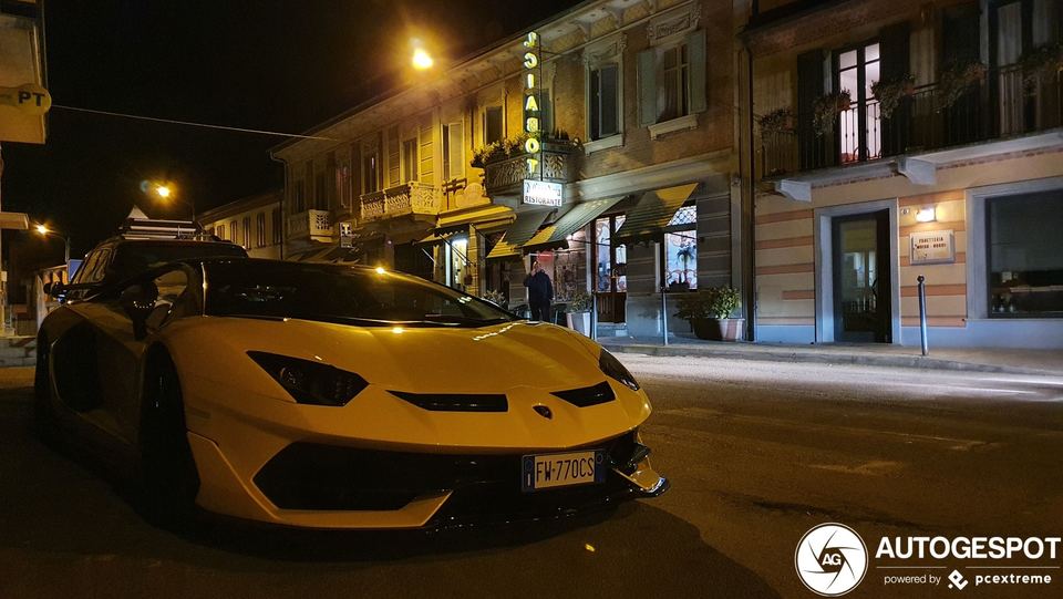 2012AventadorLP700-4