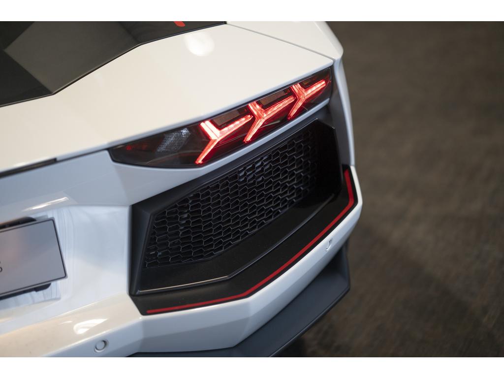 2016AventadorLP700-4 Pirelli Edition