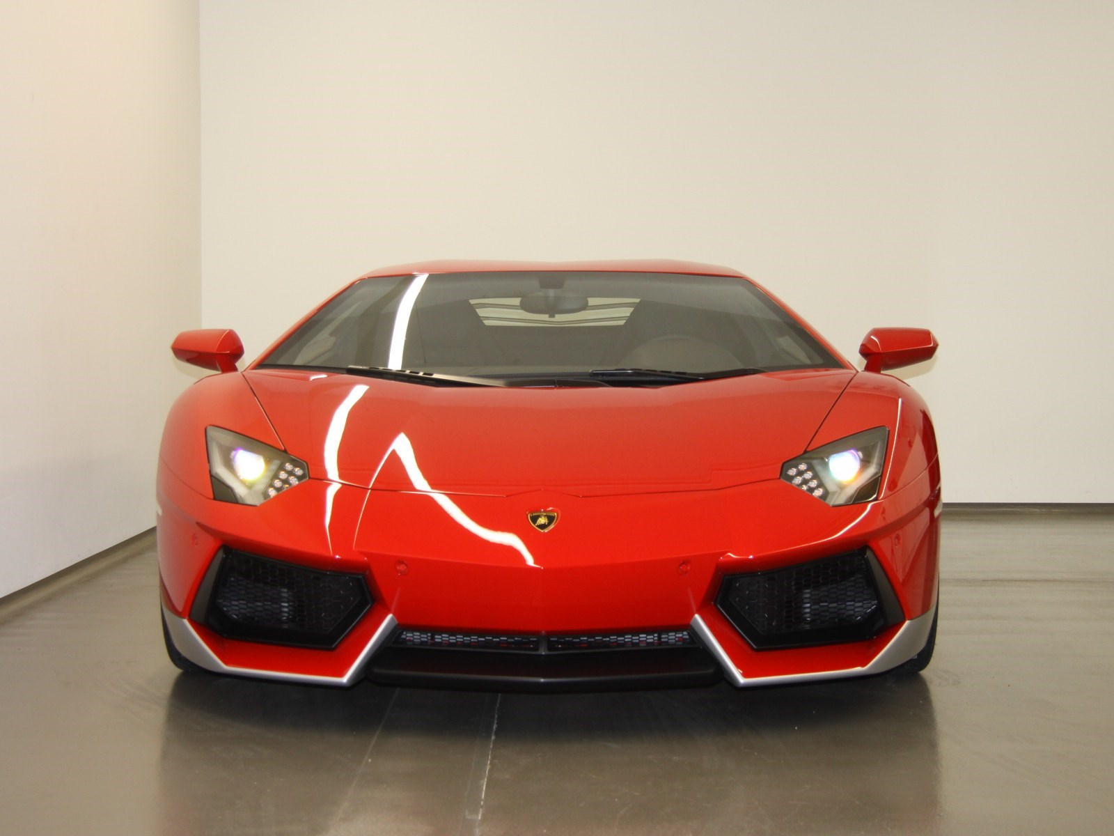 2018AventadorMiura Homage