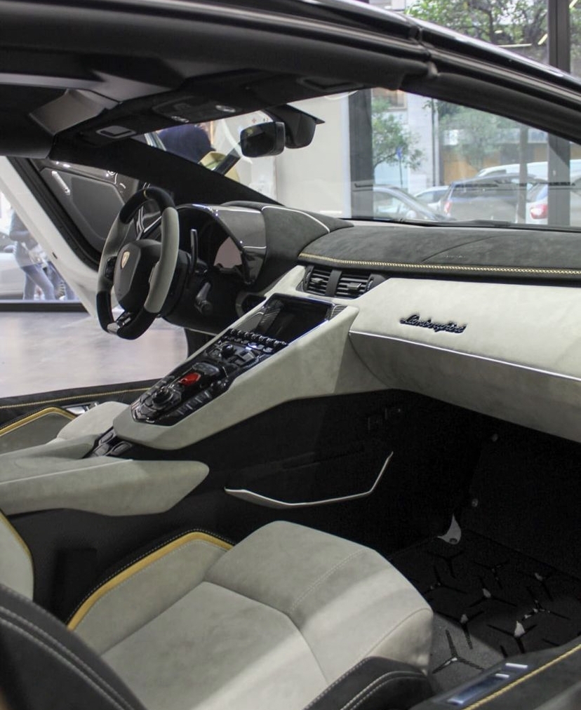 2021AventadorSVJ Xago Edition
