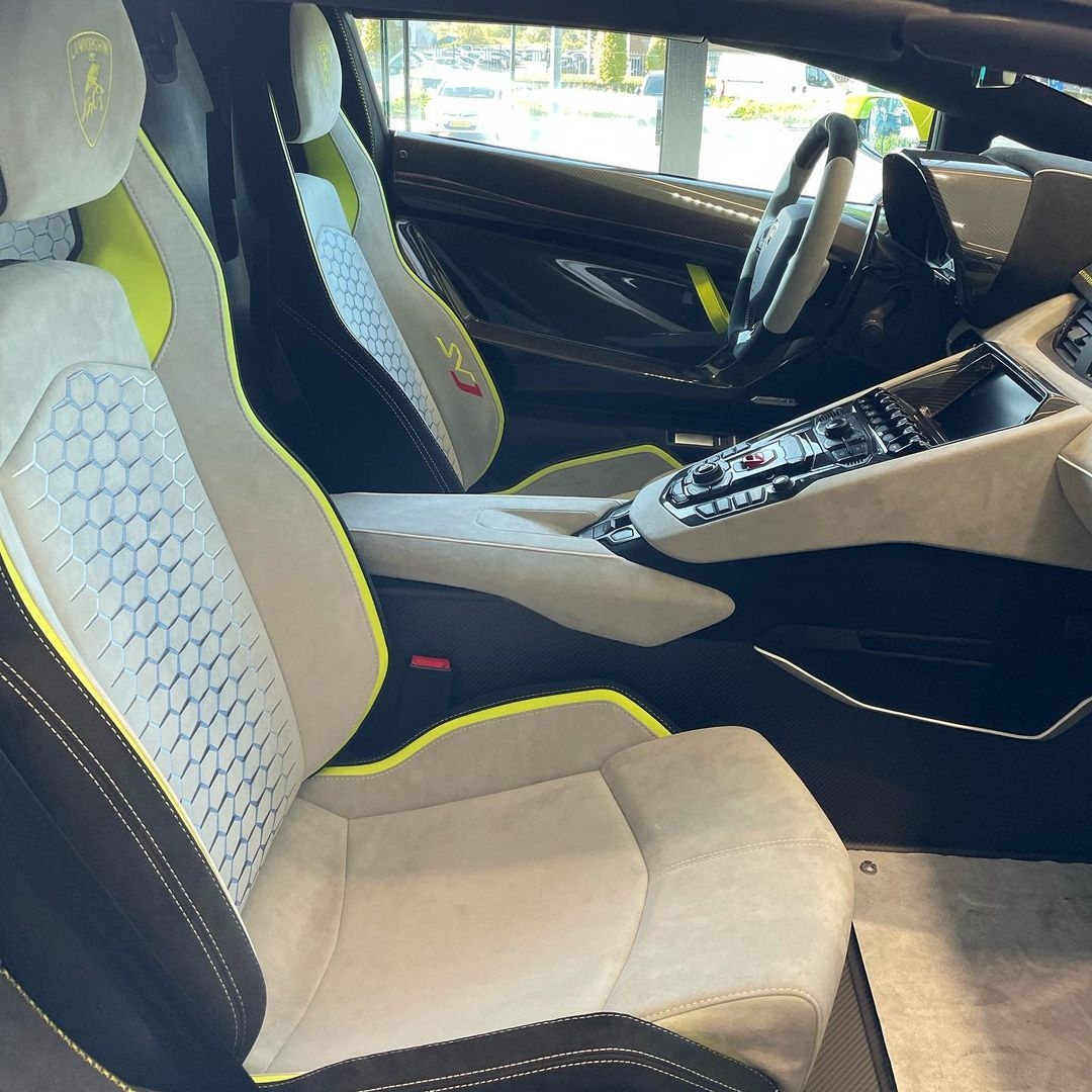 2021AventadorSVJ Xago Edition