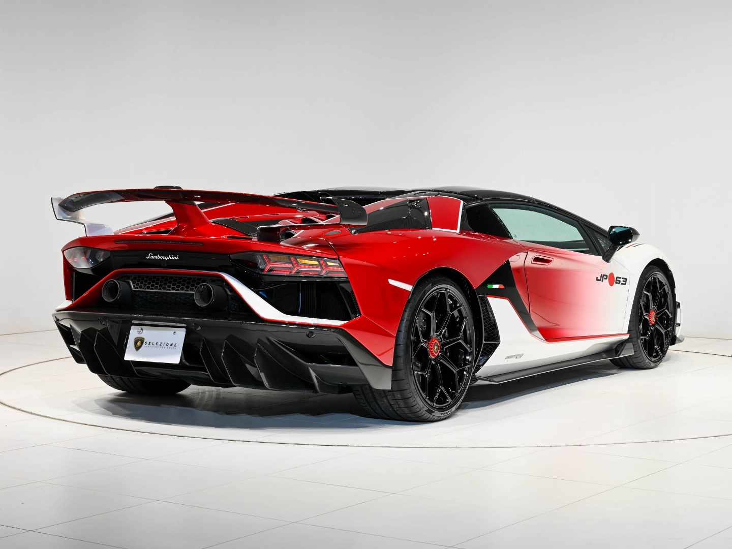 Detail on 2020 Lamborghini Aventador LP770-4 SVJ Roadster