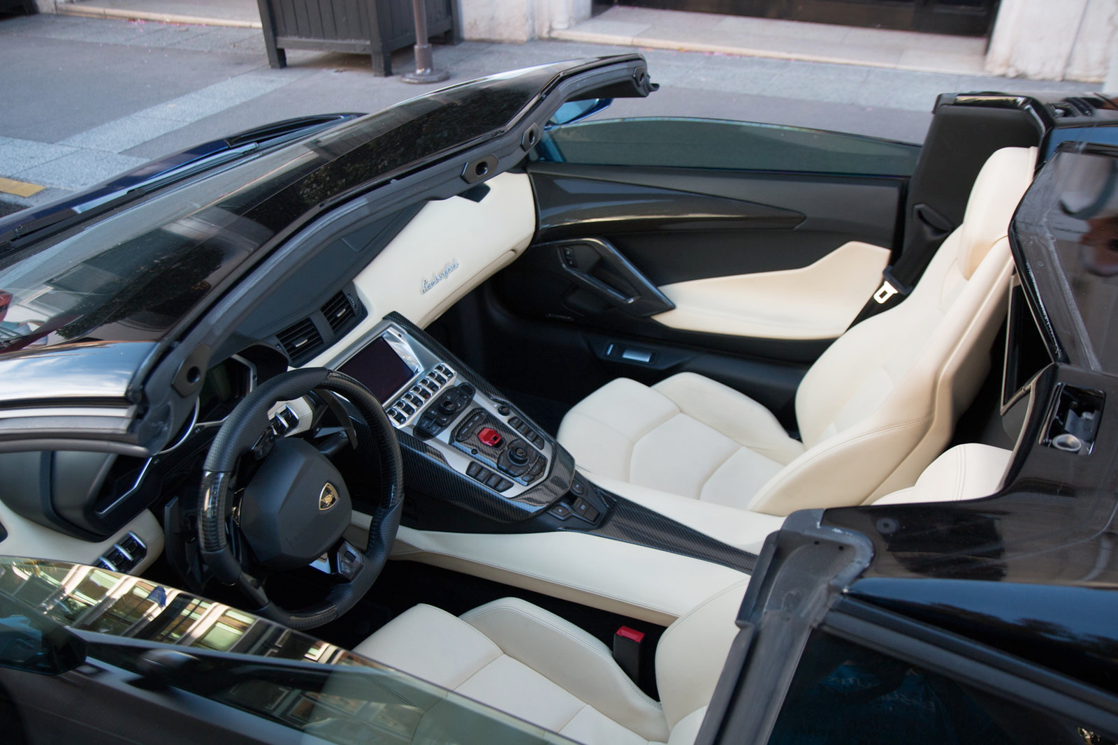 2012AventadorLP700-4 Roadster