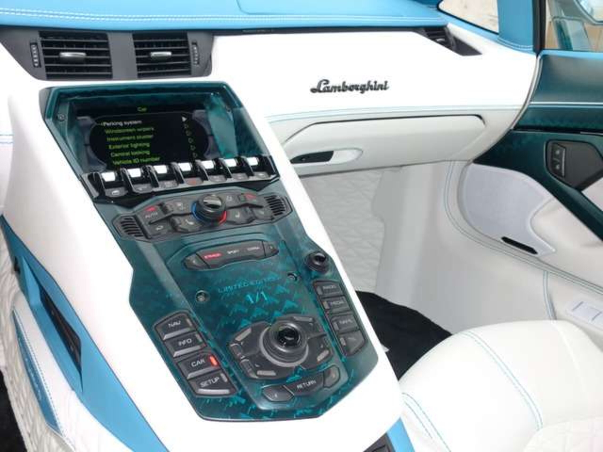 2014AventadorLP700-4 Roadster