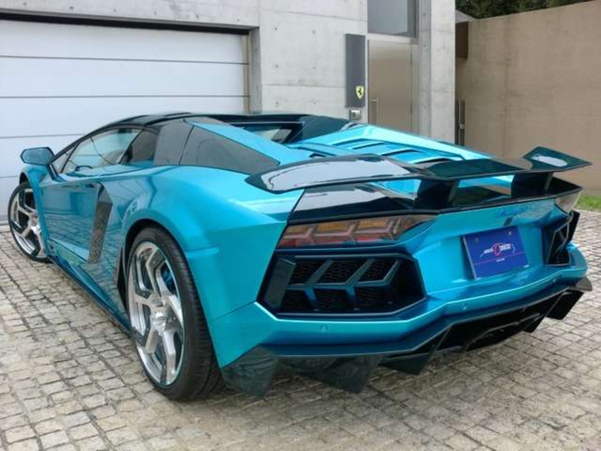 2014AventadorLP700-4 Roadster