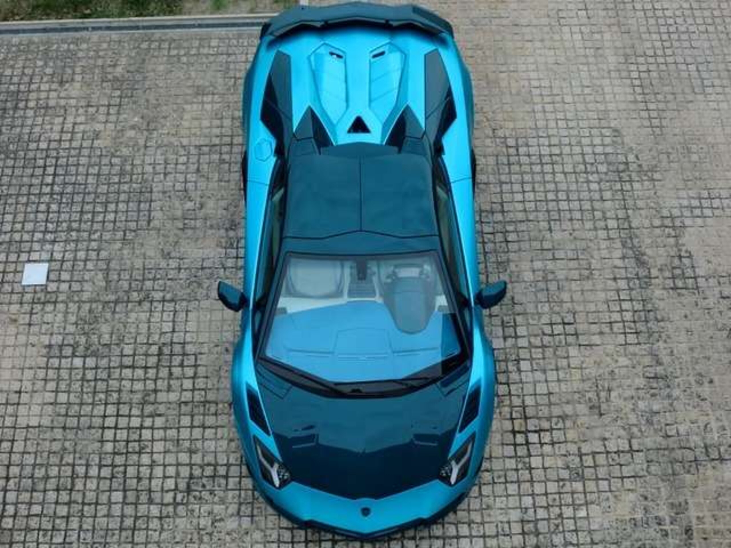 2014AventadorLP700-4 Roadster