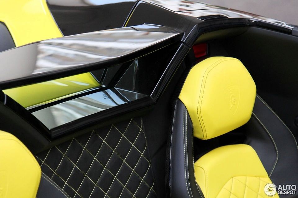 2014AventadorLP720-4 50 Anniversario Roadster