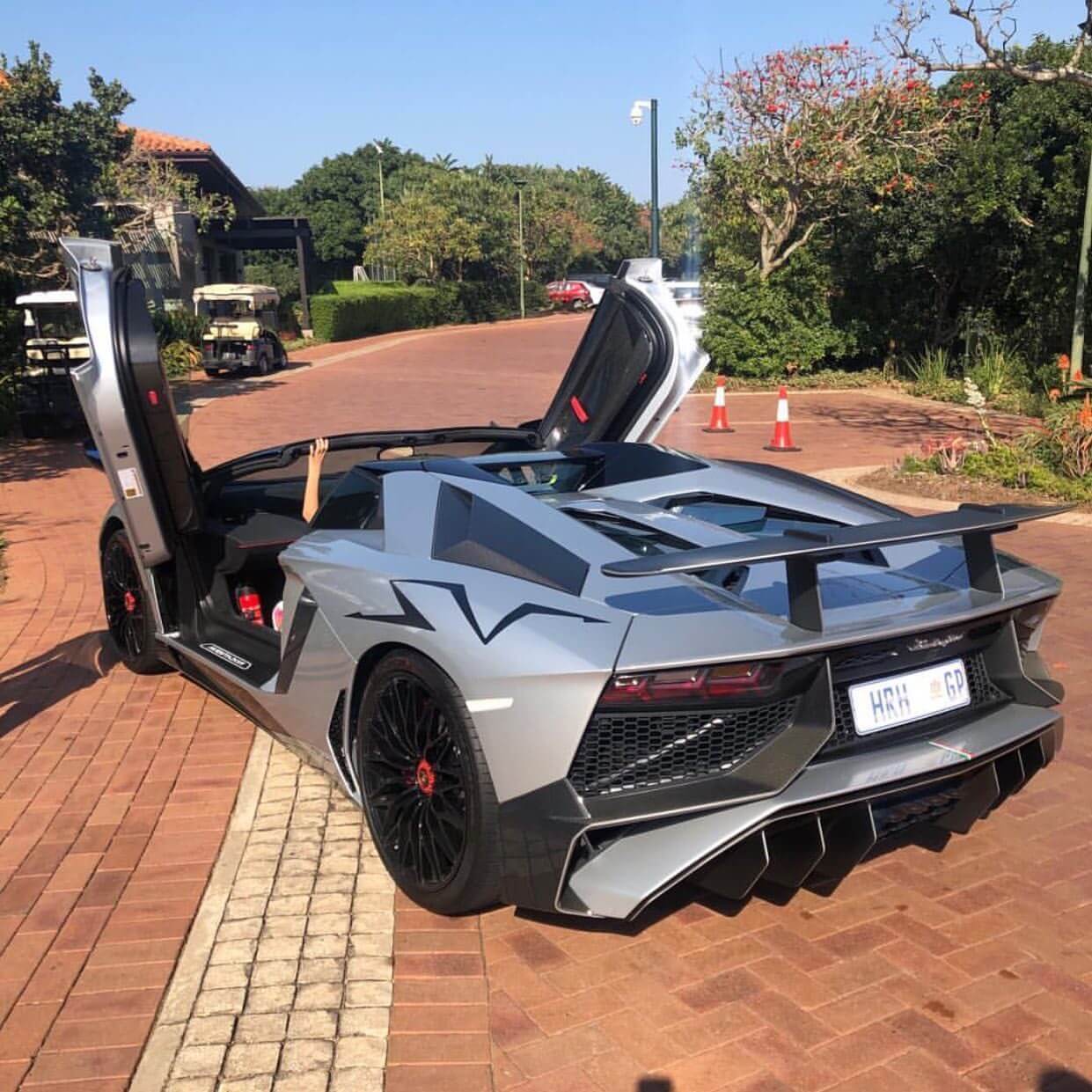 2016AventadorLP750-4 SV Roadster