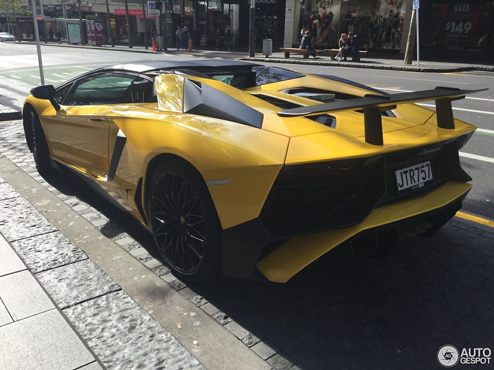 2016AventadorLP750-4 SV Roadster