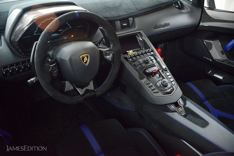 2016AventadorLP750-4 SV Roadster