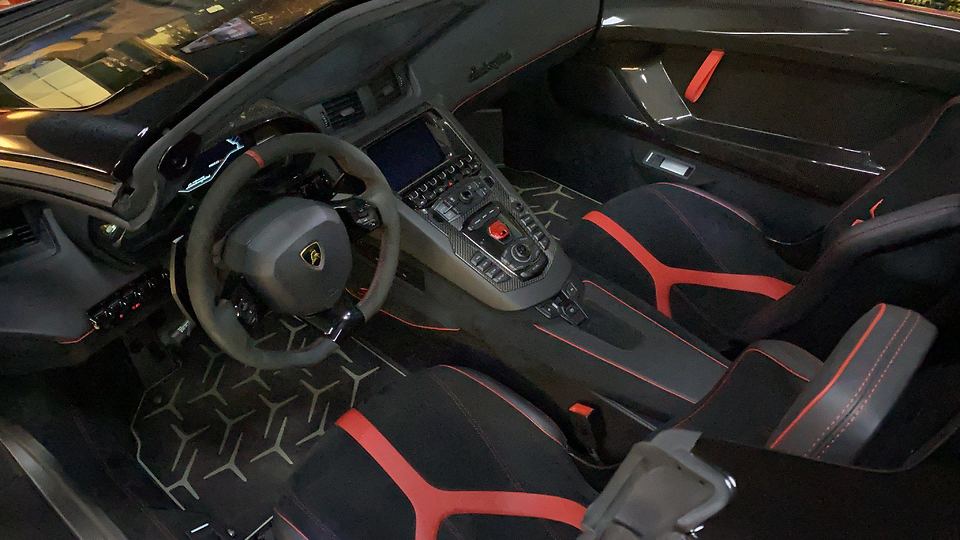 2016AventadorLP750-4 SV Roadster