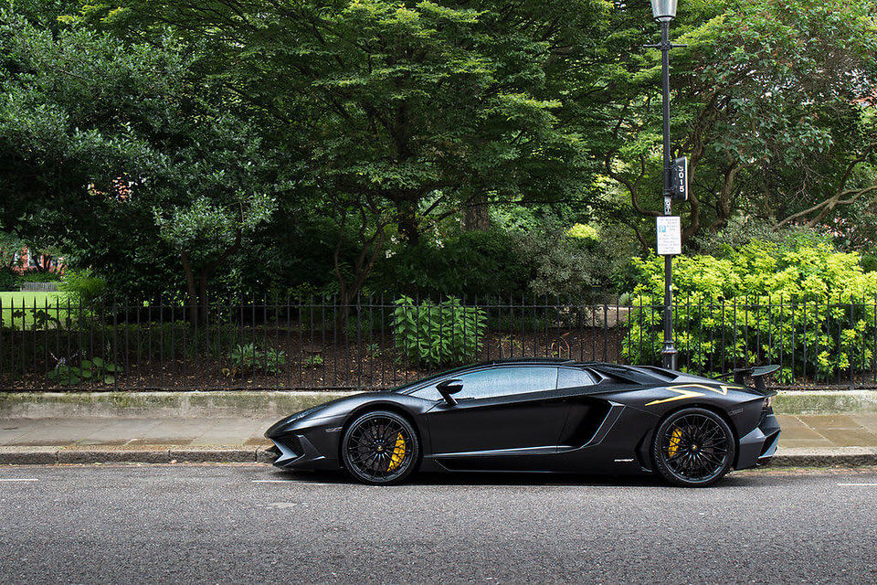 2016AventadorLP750-4 SV Roadster