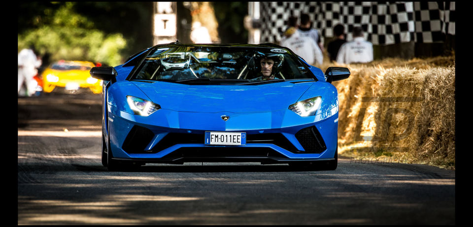 2018AventadorLP740-4 S Roadster