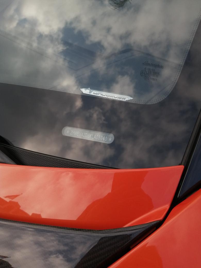 2019AventadorLP740-4 S Roadster