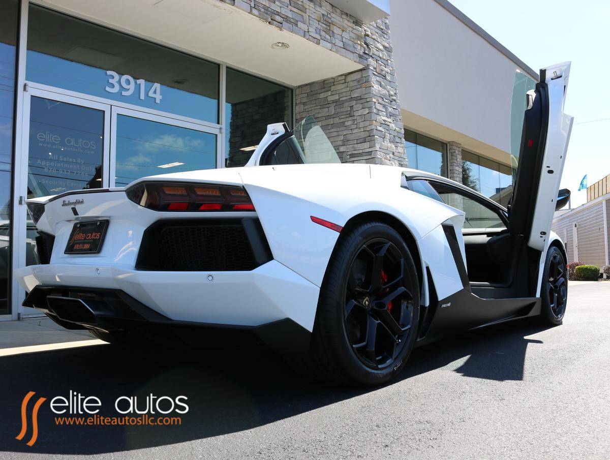 2012AventadorLP700-4