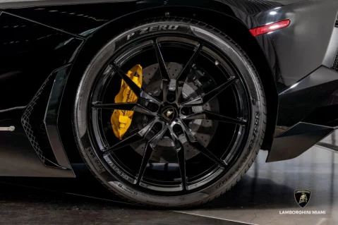 2012AventadorLP700-4