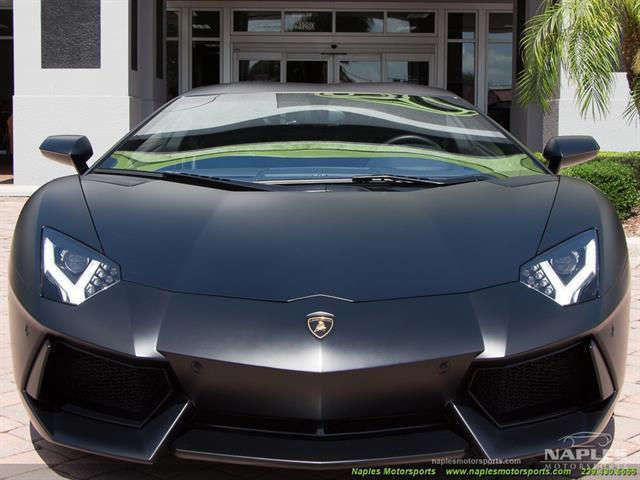 2012AventadorLP700-4