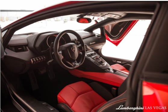 2015AventadorLP700-4