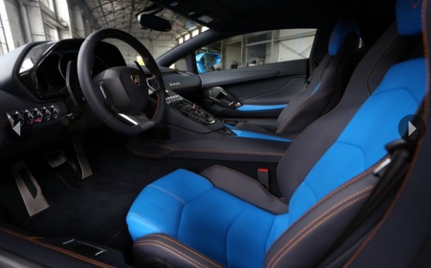 2016AventadorLP700-4