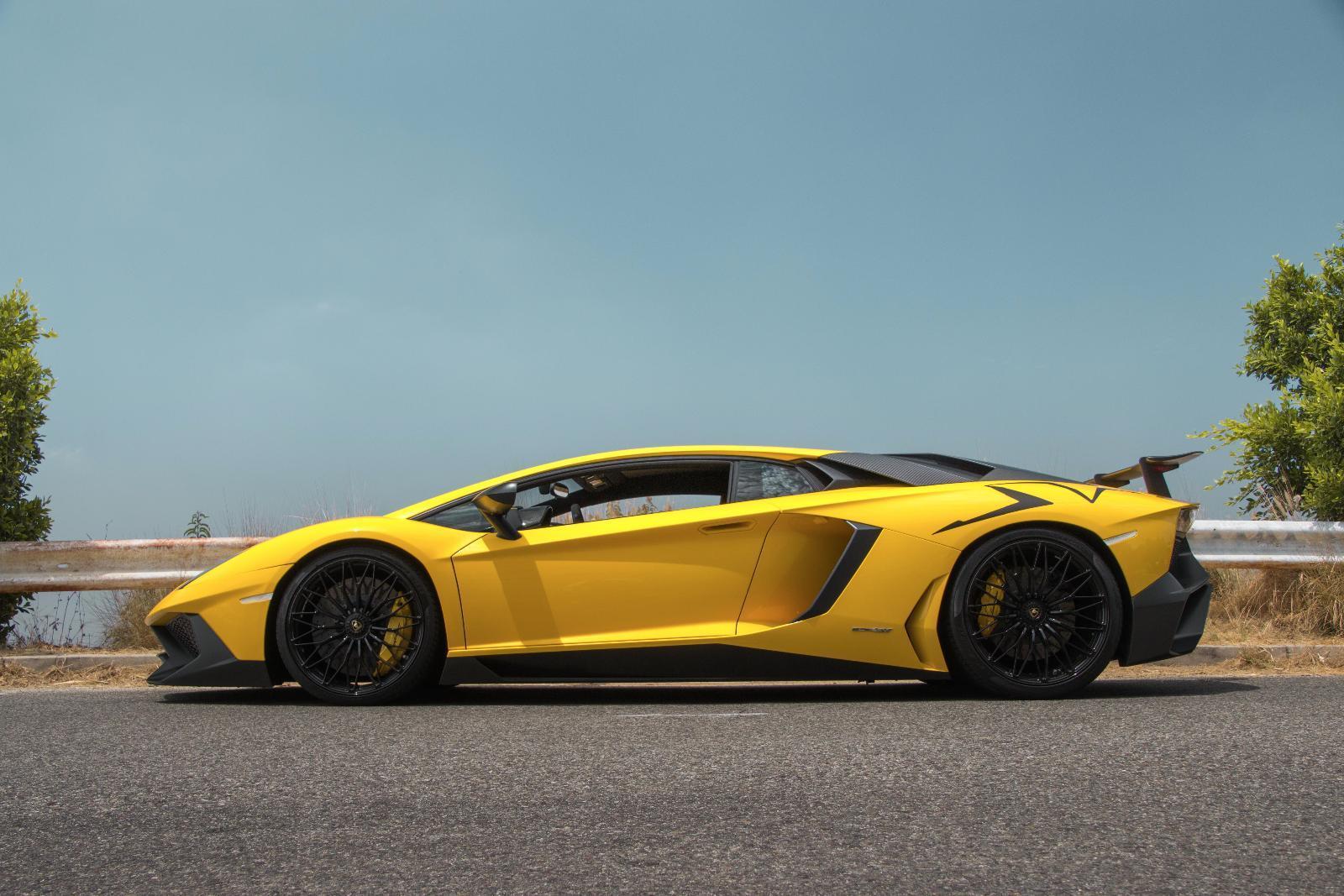 2016AventadorLP750-4 SV