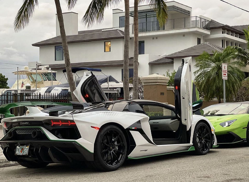 2021AventadorSVJ Xago Edition