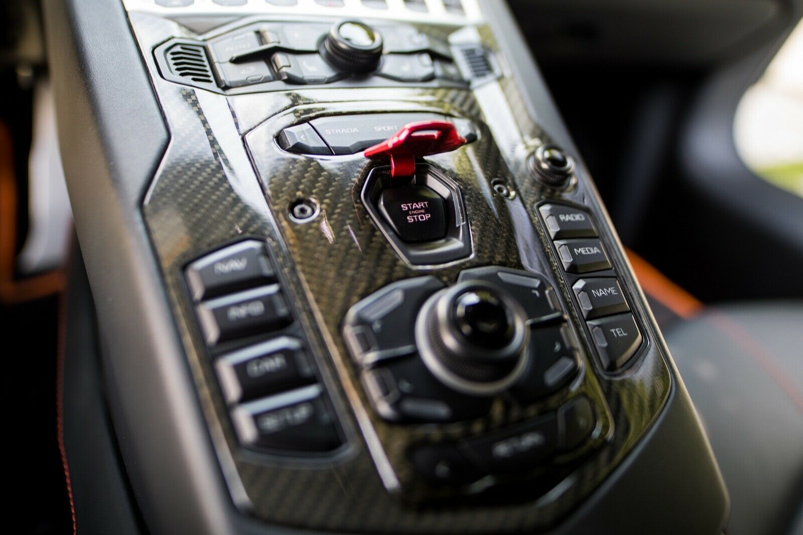 2014AventadorLP700-4 Roadster