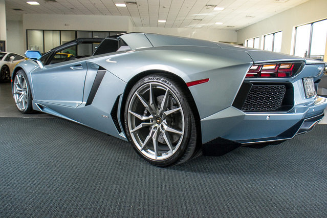 2013AventadorLP700-4 Roadster