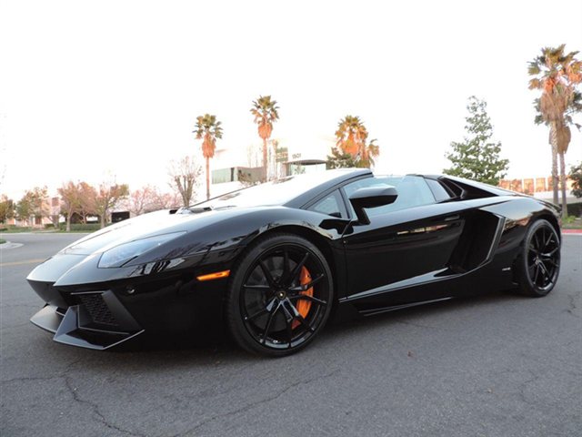 2014AventadorLP700-4 Roadster