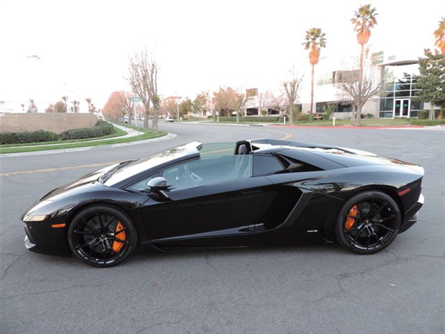 2014AventadorLP700-4 Roadster