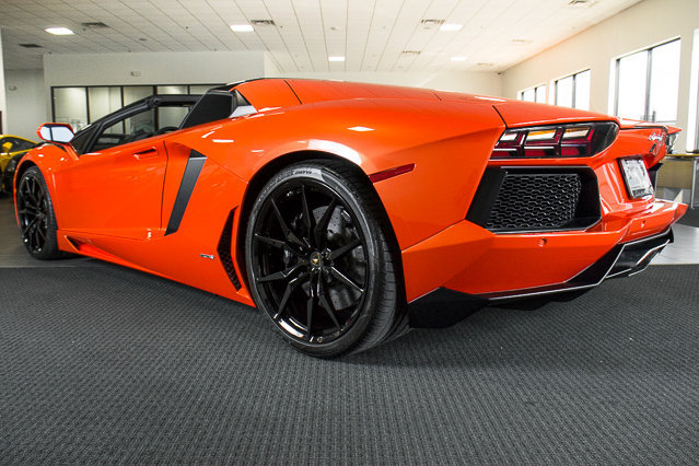 2014AventadorLP700-4 Roadster