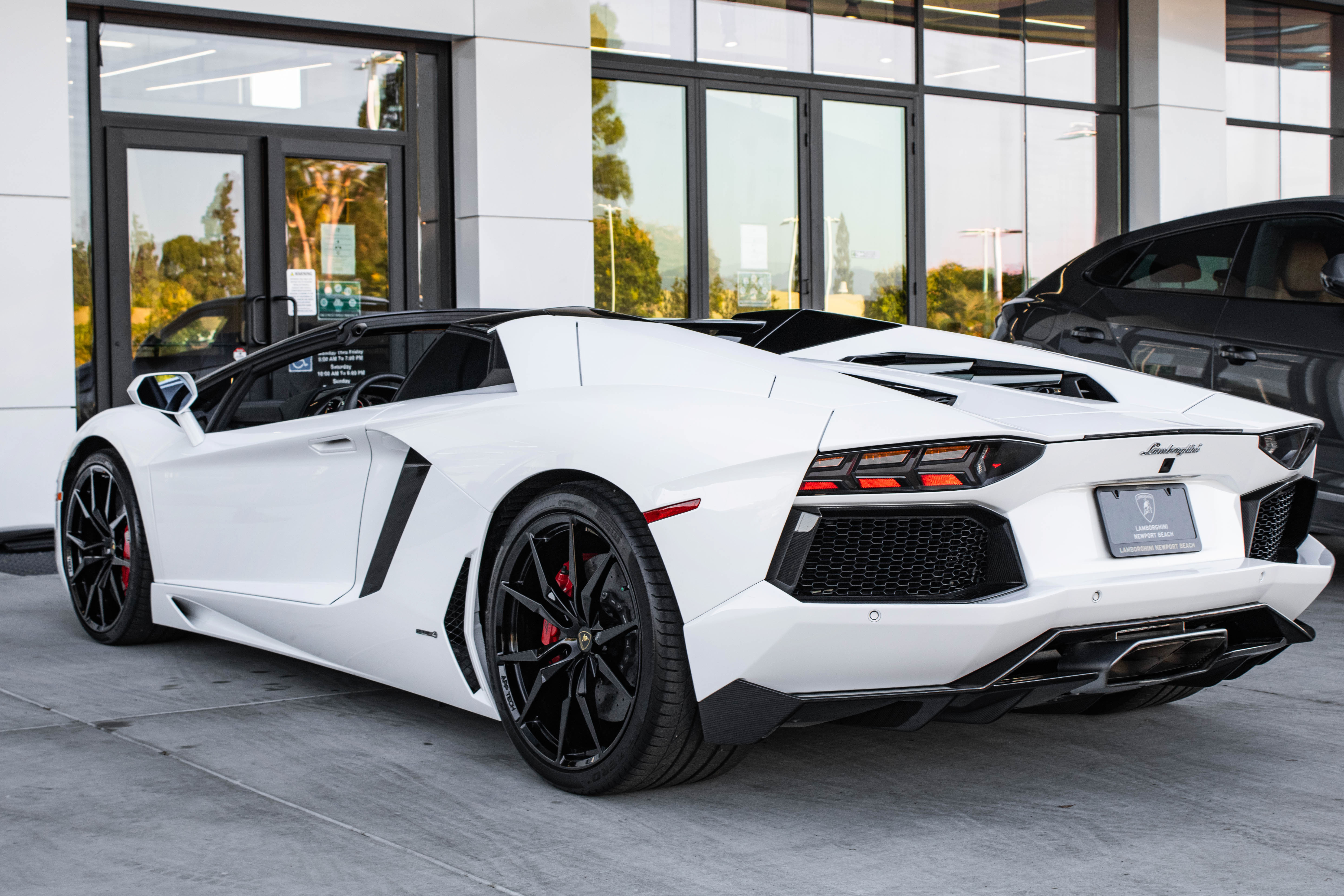 2015AventadorLP700-4 Roadster Pirelli Edition