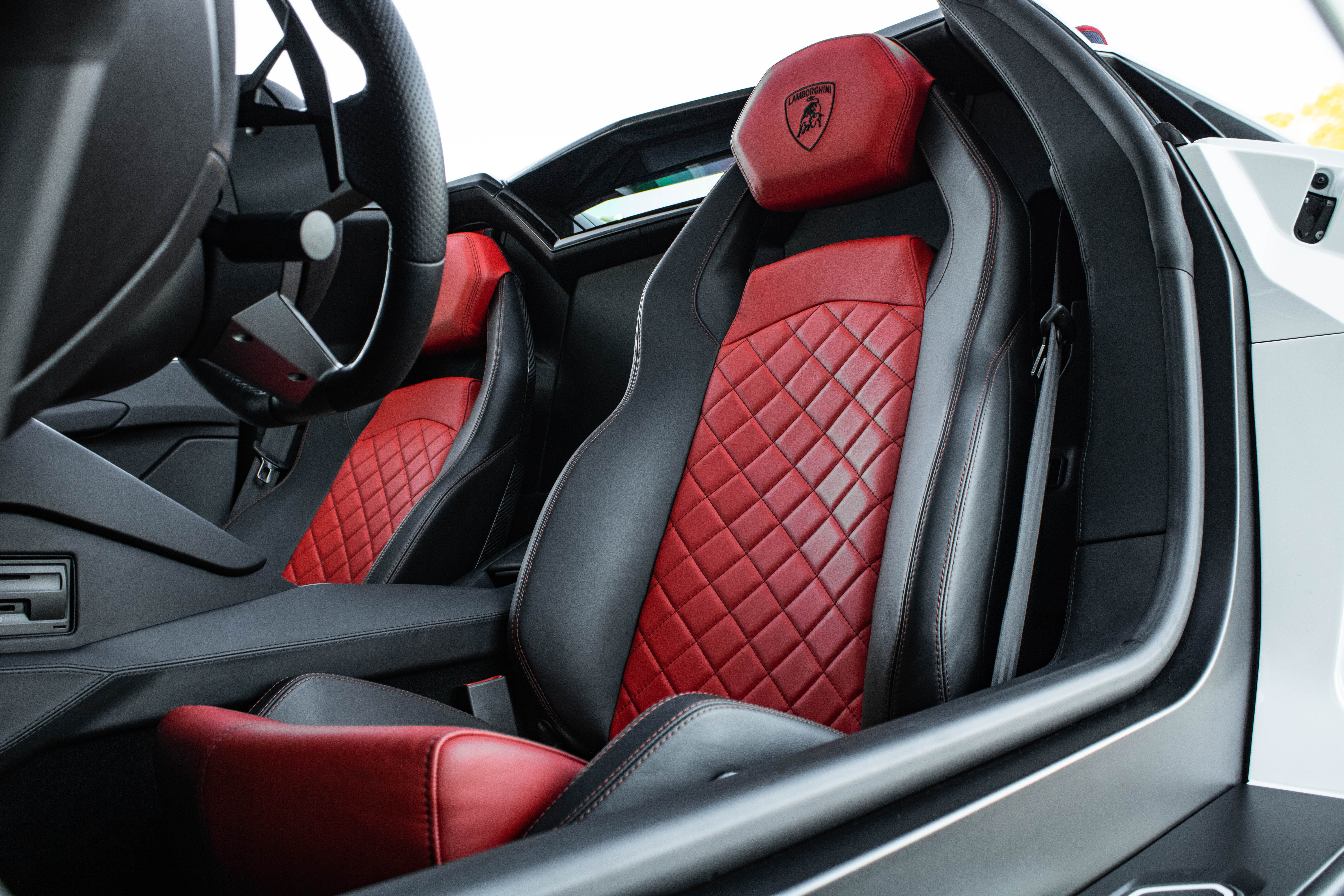 2015AventadorLP700-4 Roadster Pirelli Edition