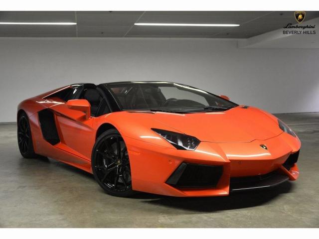 2016AventadorLP700-4 Roadster