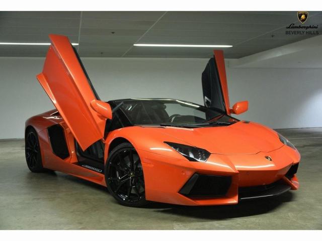 2016AventadorLP700-4 Roadster