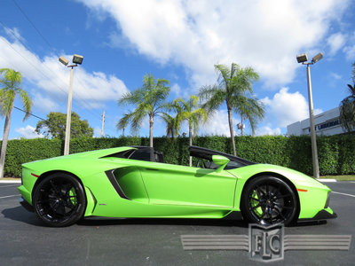 2014AventadorLP700-4 Roadster