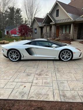2014AventadorLP700-4 Roadster