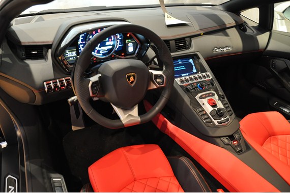 2015AventadorLP700-4 Roadster