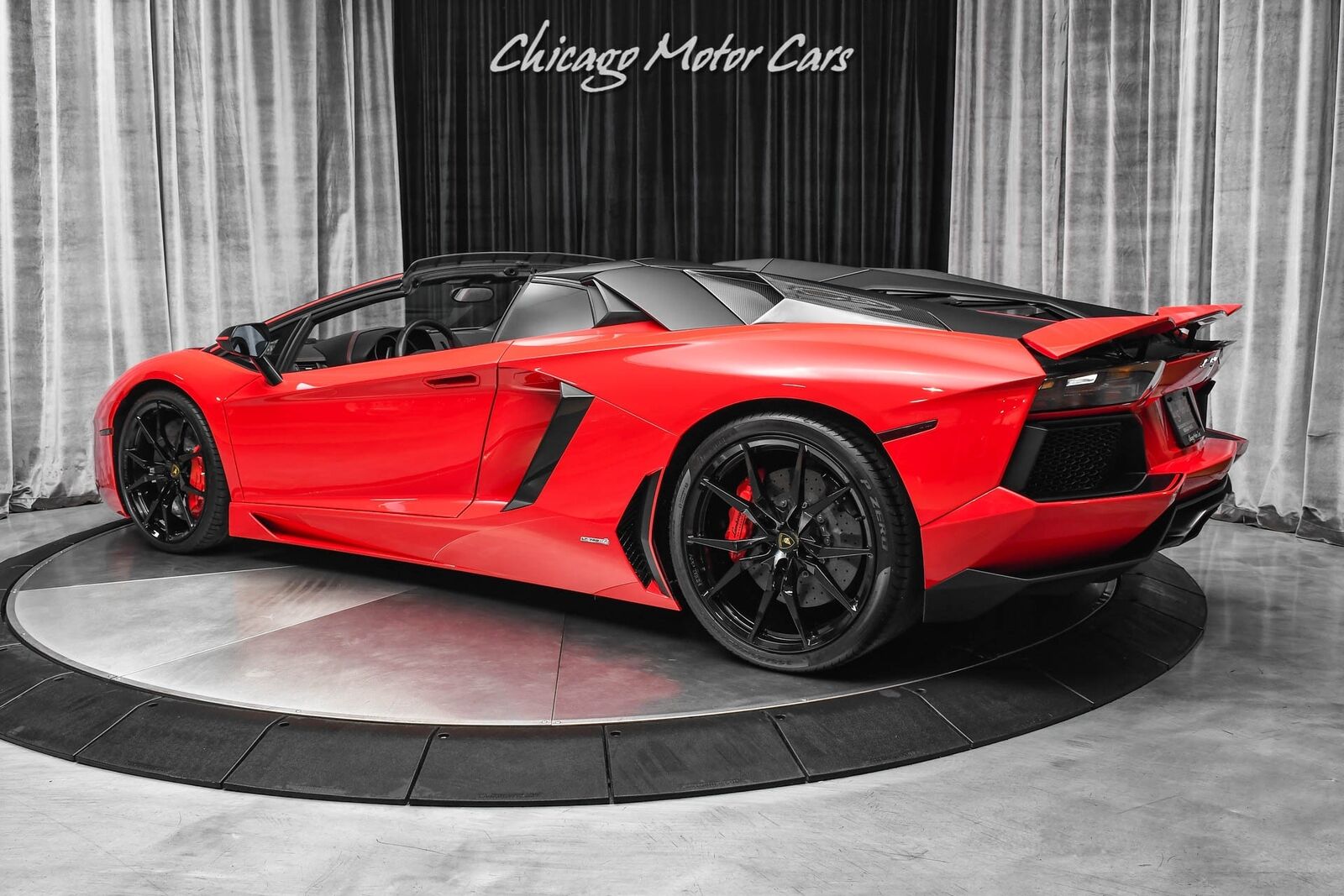 2016AventadorLP700-4 Roadster