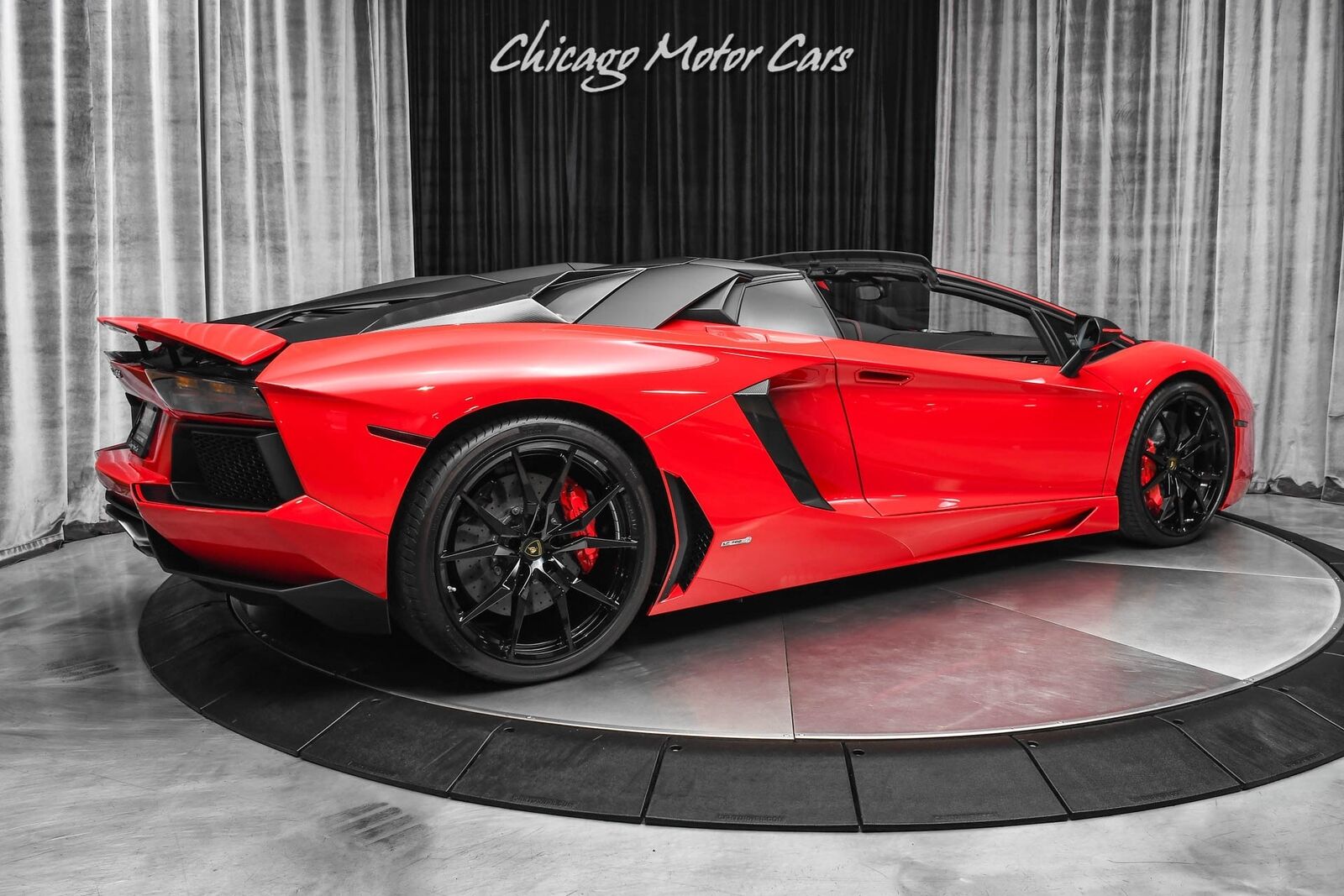 2016AventadorLP700-4 Roadster