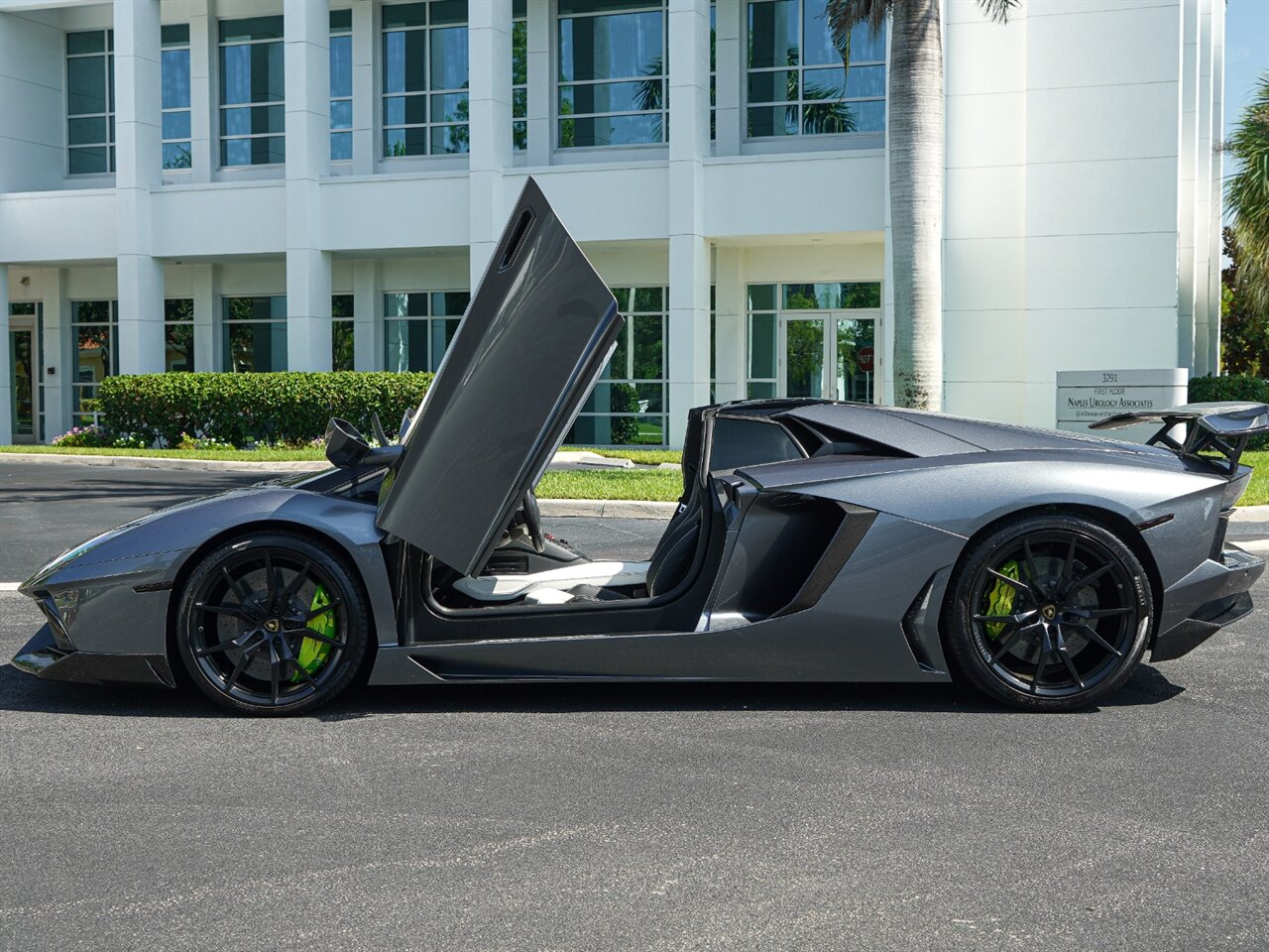 2015AventadorLP700-4 Roadster