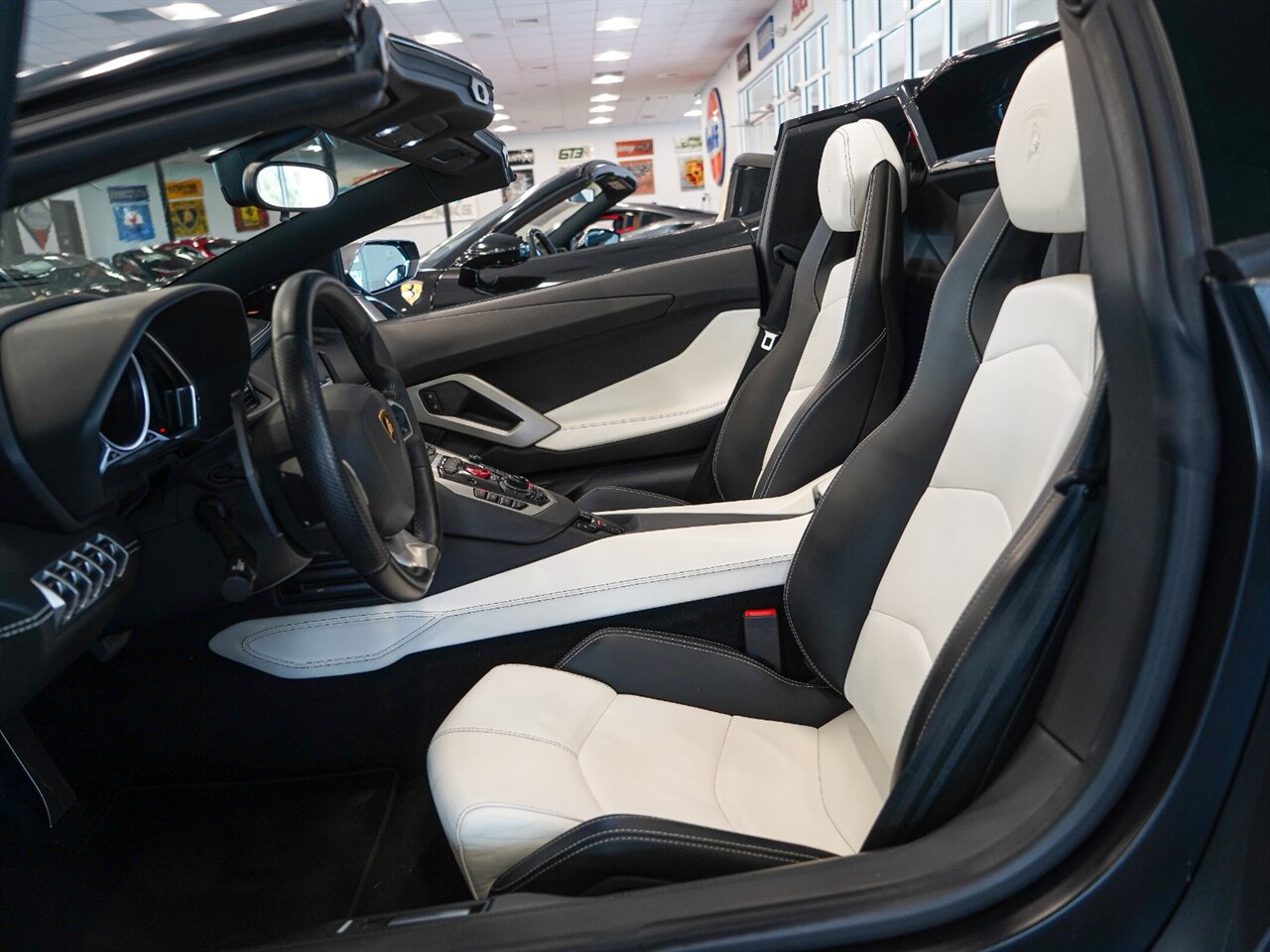 2015AventadorLP700-4 Roadster