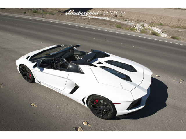 2013AventadorLP700-4 Roadster