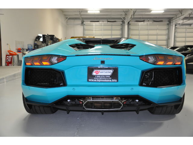 2015AventadorLP700-4 Roadster