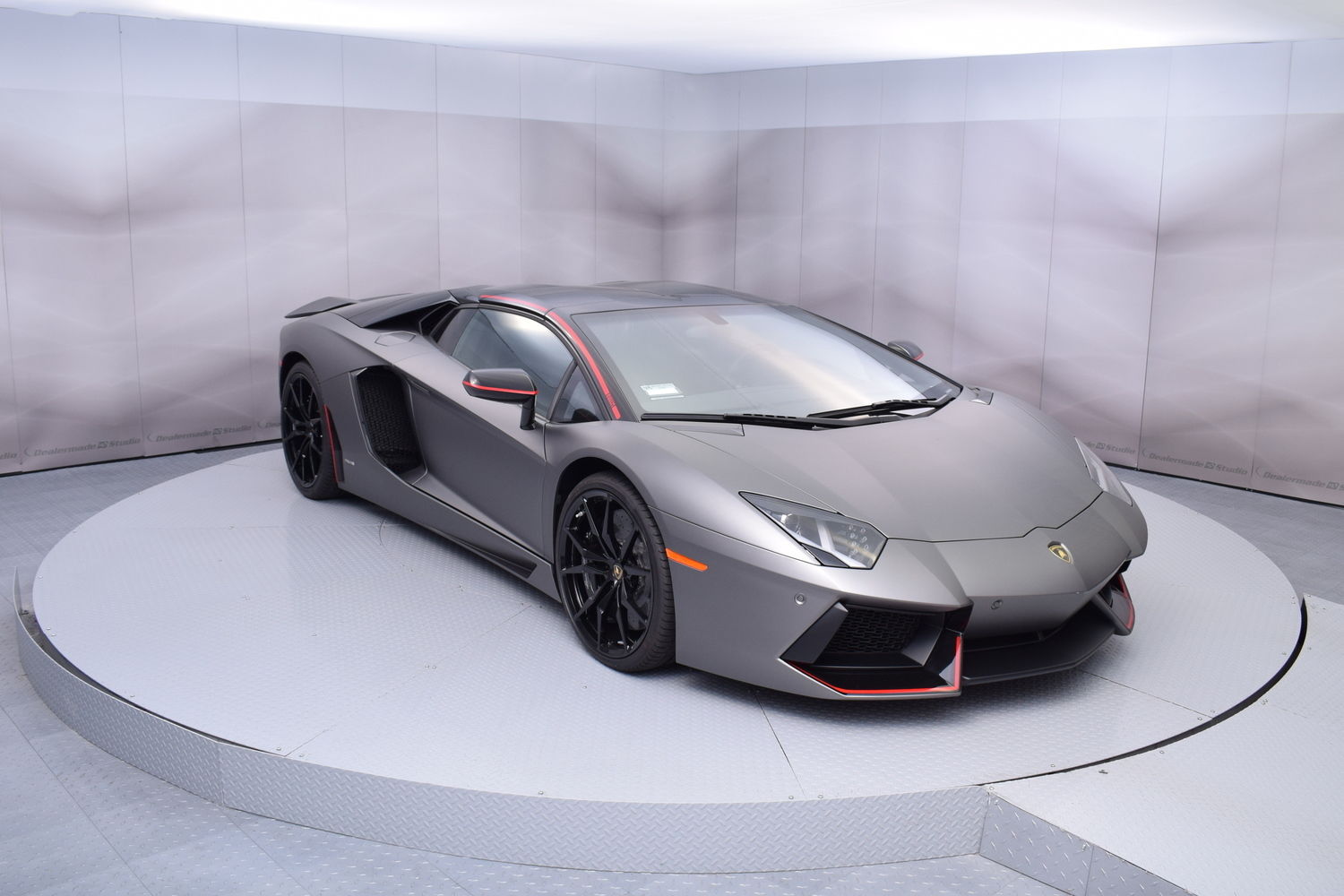 2016AventadorLP700-4 Roadster Pirelli Edition