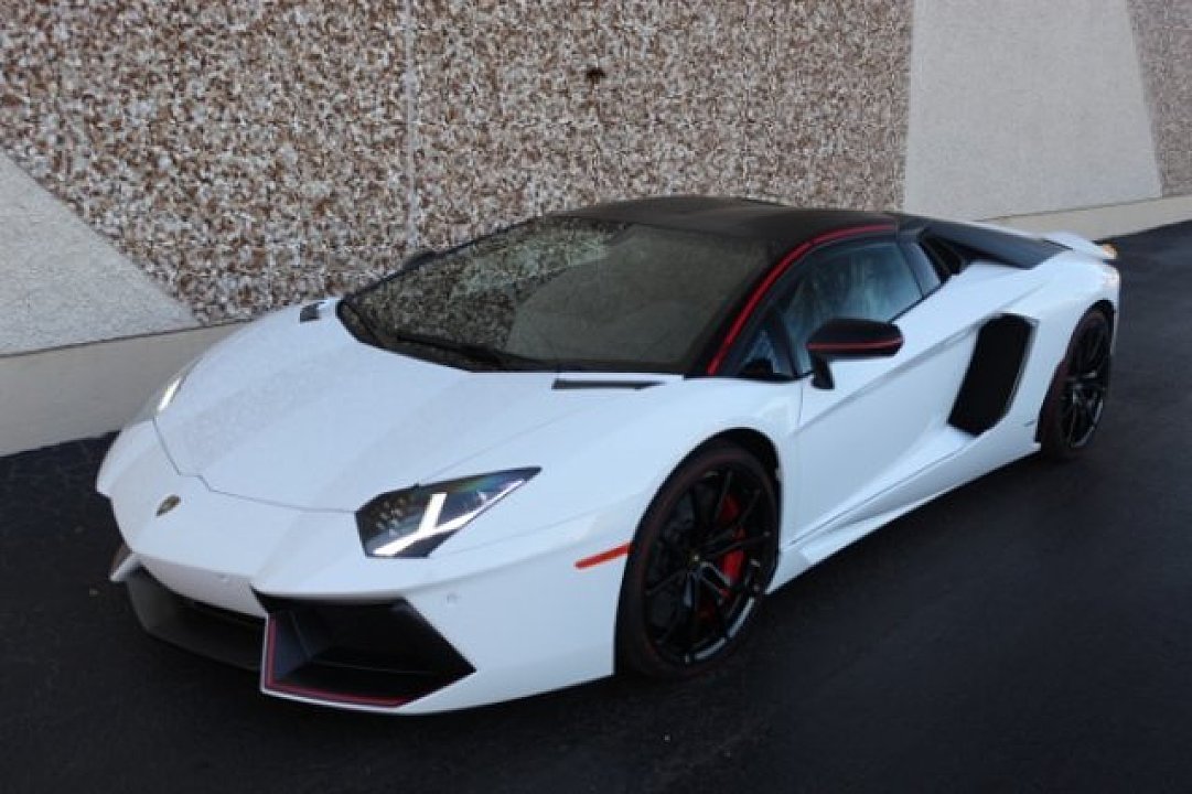 2016AventadorLP700-4 Roadster Pirelli Edition