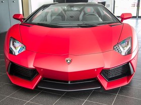 2016AventadorLP700-4 Roadster