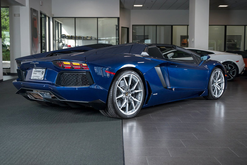 2013AventadorLP700-4 Roadster