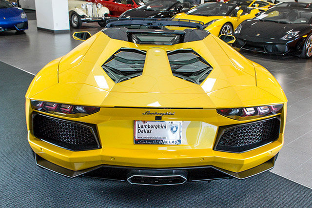 2014AventadorLP700-4 Roadster