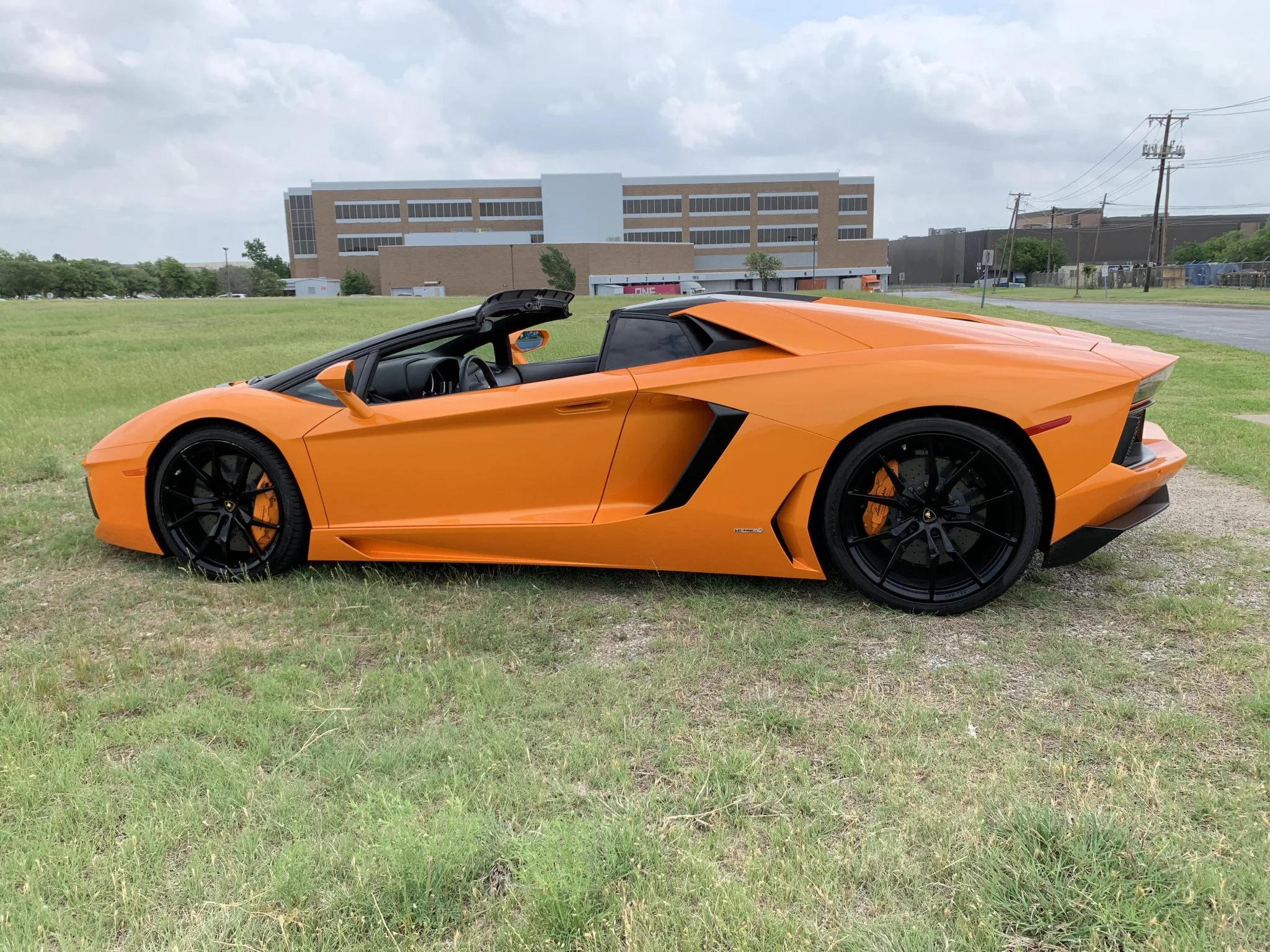 2014AventadorLP700-4 Roadster